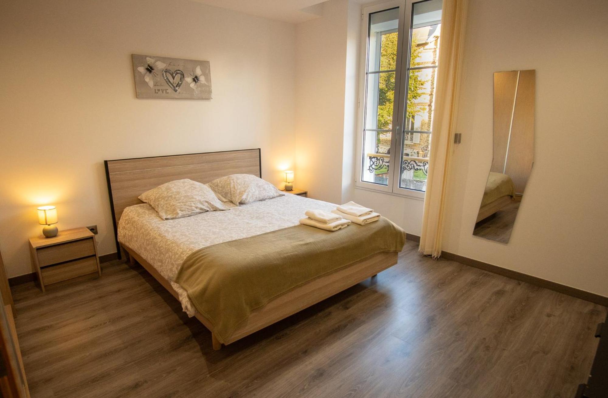 A L'Ombre Du Pin "2" - Family T3 Near Disneyland And Paris, 1-6 Guests Le Pin  ภายนอก รูปภาพ